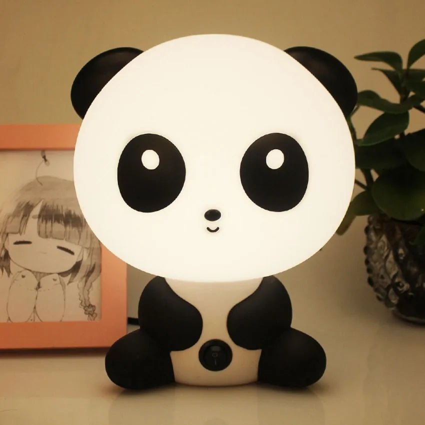 Cartoon Panda Table Desk LED Night Light Lamp - Bigem's Otaku Boutique19325_ZI2FWFACartoon Panda Table Desk LED Night Light LampBigem's Otaku Boutique Bigem's Otaku BoutiqueCartoon Panda Table Desk LED Night Light Lamp19325_ZI2FWFAEU PlugApprox. 25cm x 20cm x 18cm
