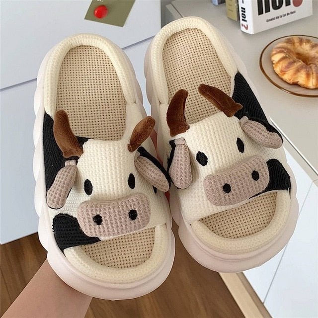 Autumn Animals Slippers - Bigem's Otaku Boutique1192503_EPSPB1VAutumn Animals SlippersBigem's Otaku Boutique Bigem's Otaku Boutique1192503_EPSPB1VB-Cow Slippers36-37AutumnSlippersAnimals