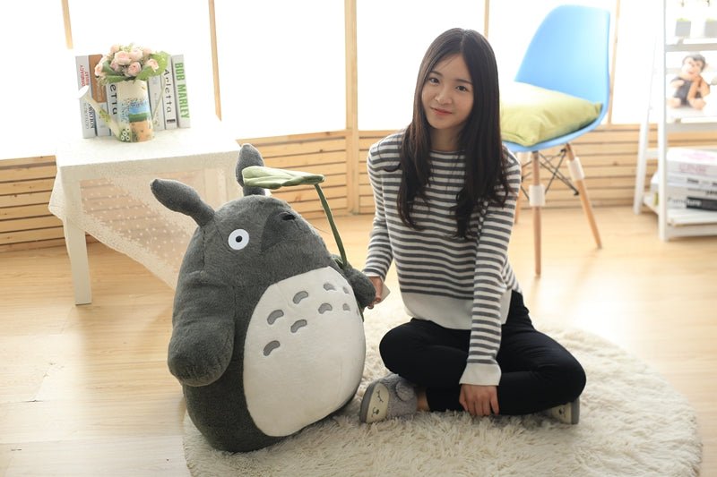 Studio Ghibli's My Neighbor Totoro Fluffy Plush - Bigem's Otaku BoutiquePlushie'sasdfasdfasd-1Studio Ghibli's My Neighbor Totoro Fluffy PlushPlushie'sBigem's Otaku Boutique Bigem's Otaku Boutiqueasdfasdfasd-1Hold Lotus Leaf30cmFluffykawaii plushiecuddly plushie
