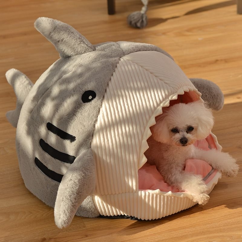 The Shark Pet Bed - Bigem's Otaku Boutique1200981_YMJ001(40x40x42The Shark Pet BedBigem's Otaku Boutique Bigem's Otaku Boutique1200981_YMJ001(40x40x42Shark GraySmallPetSharkBed