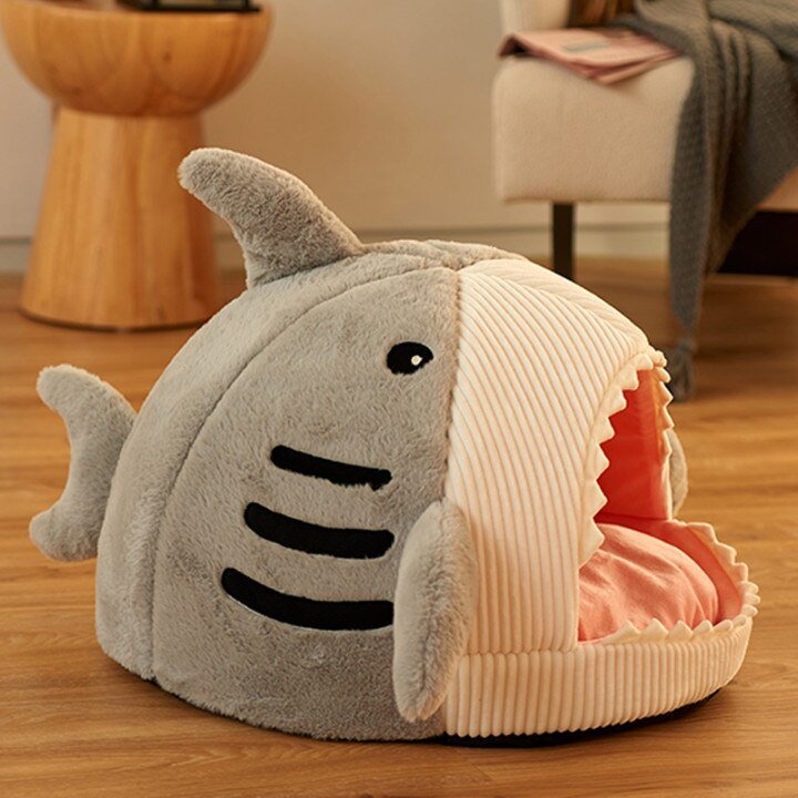 The Shark Pet Bed - Bigem's Otaku Boutique1200981_YMJ001(40x40x42The Shark Pet BedBigem's Otaku Boutique Bigem's Otaku Boutique1200981_YMJ001(40x40x42Shark GraySmallPetSharkBed