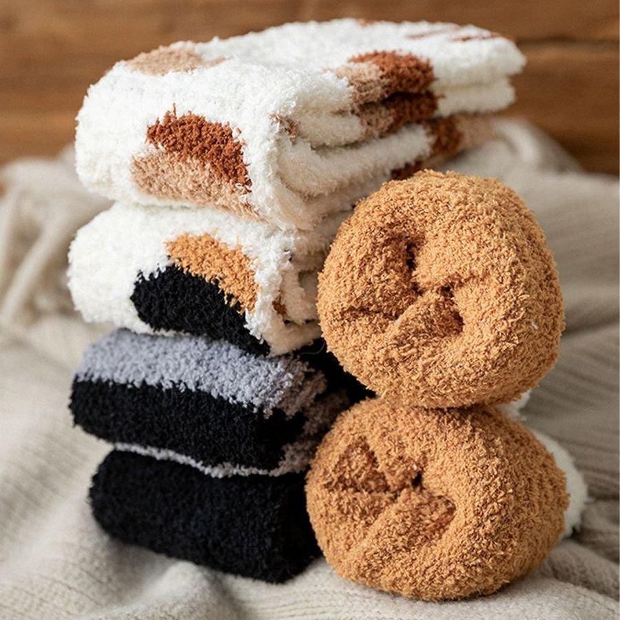 Paw Print Socks - Bigem's Otaku BoutiqueHT353-01Paw Print SocksBigem's Otaku Boutique Bigem's Otaku BoutiqueHT353-01Crossbar Black1 pairSocksGils Socks