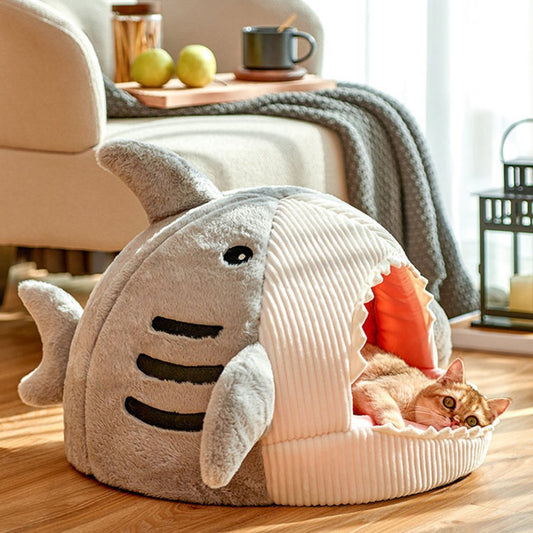 The Shark Pet Bed - Bigem's Otaku Boutique1200981_YMJ001(40x40x42The Shark Pet BedBigem's Otaku Boutique Bigem's Otaku Boutique1200981_YMJ001(40x40x42Shark GraySmallPetSharkBed